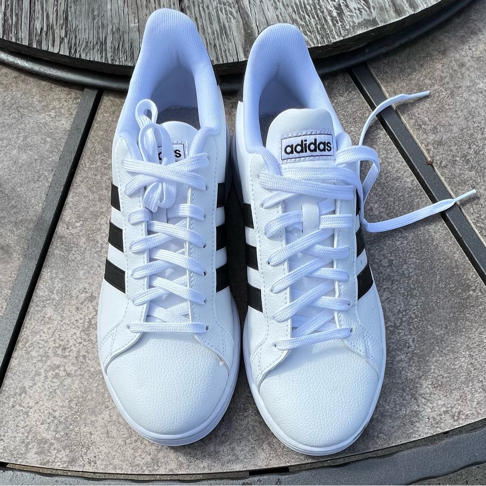 Woman’s Adidas Grand Court sneaker